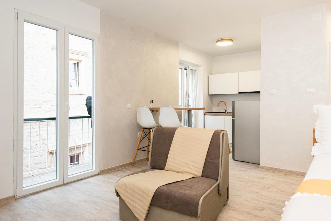 Studio Apartman Max Center Of The Old Town Free Parking Beautiful View Šibenik Eksteriør billede