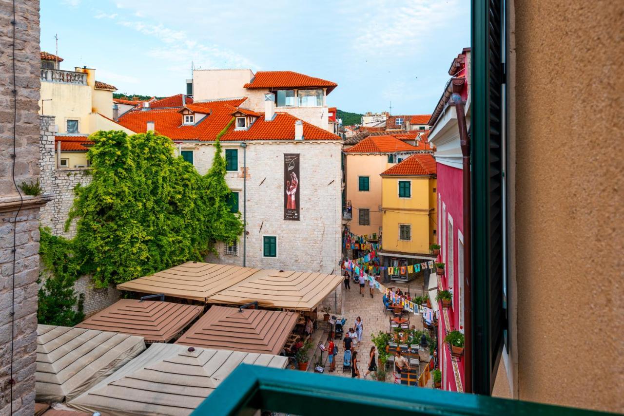 Studio Apartman Max Center Of The Old Town Free Parking Beautiful View Šibenik Eksteriør billede